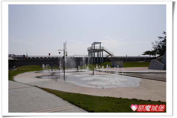 【嘉義。東石】漁人碼頭 + 鰲鼓溼地 + 彰化王功漁港 ~ 好吃的海鮮 + 風很大的濱海公路一日遊 !