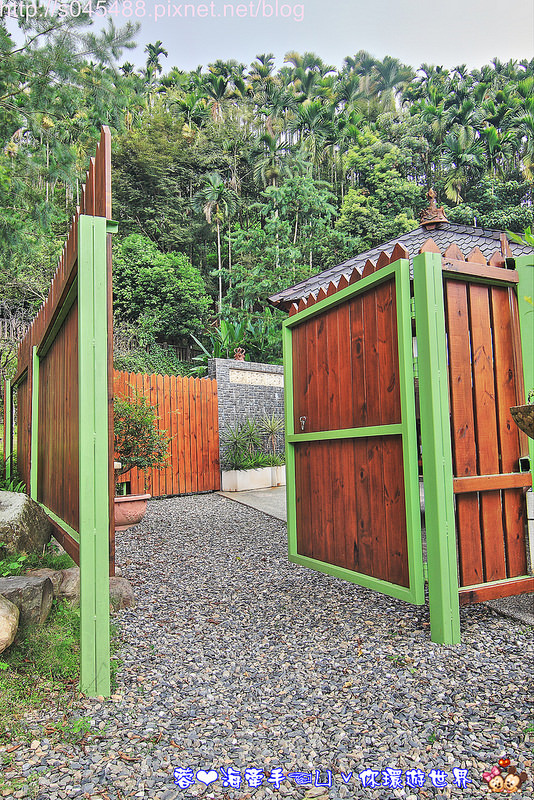 【南投▍住宿】月牙莊景觀休閒渡假山莊♥歐式的浪漫風情，是一種頂級奢華的享受~(文末送禮*2)