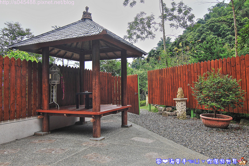 【南投▍住宿】月牙莊景觀休閒渡假山莊♥歐式的浪漫風情，是一種頂級奢華的享受~(文末送禮*2)