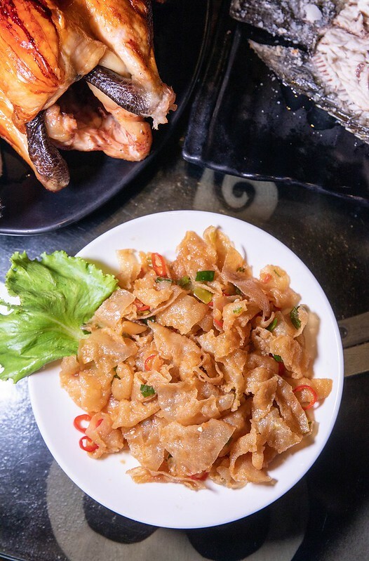 台東卑南原住民美食！招牌桶仔雞、鱷魚肉「原始部落山地美食」在地人必推。