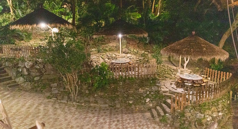 台東卑南原住民美食！招牌桶仔雞、鱷魚肉「原始部落山地美食」在地人必推。