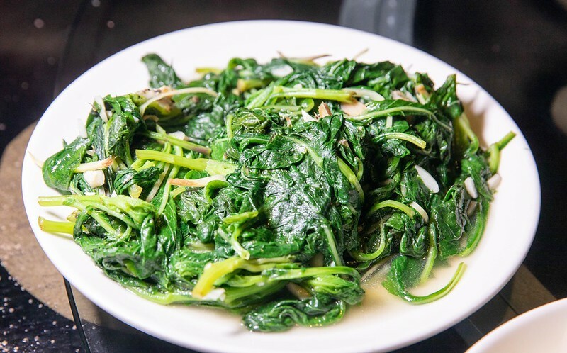 台東卑南原住民美食！招牌桶仔雞、鱷魚肉「原始部落山地美食」在地人必推。