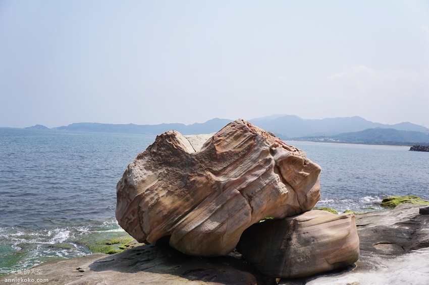 新北秘境 金山神秘海岸 絕美一線天礁岩 穿越巨岩才能抵達的夢幻海岸 - 安妮的天空