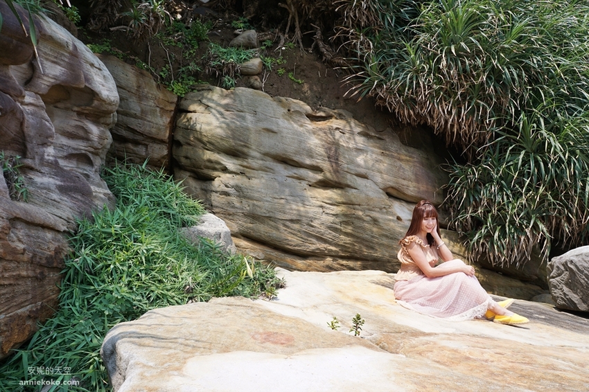 新北秘境 金山神秘海岸 絕美一線天礁岩 穿越巨岩才能抵達的夢幻海岸 - 安妮的天空