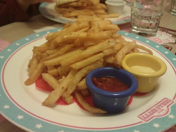 Hello Kitty Sweets:Hello Kitty 的夢幻屋 Hello Kitty Sweets:Hello Kitty 的夢幻屋