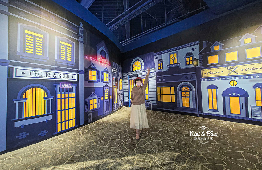 熊大的麗寶小鎮| 台中景點，超真實感LINE FRIENDS TOWN主題園區占地700坪超好拍，門票優惠看這! -妮妮布魯