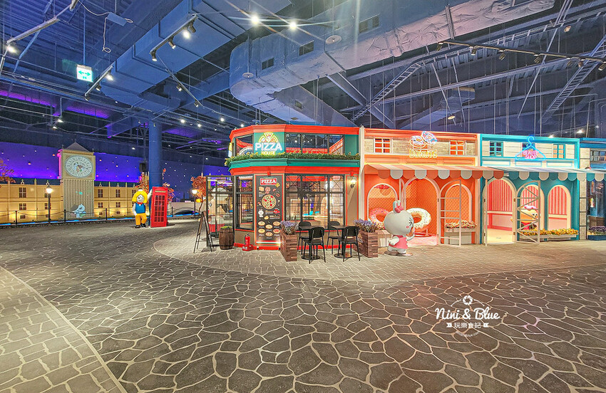 熊大的麗寶小鎮| 台中景點，超真實感LINE FRIENDS TOWN主題園區占地700坪超好拍，門票優惠看這! -妮妮布魯