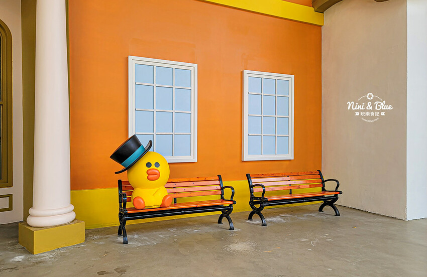 熊大的麗寶小鎮| 台中景點，超真實感LINE FRIENDS TOWN主題園區占地700坪超好拍，門票優惠看這! -妮妮布魯