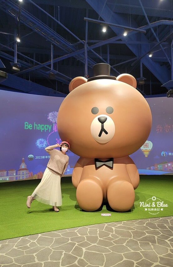 熊大的麗寶小鎮| 台中景點，超真實感LINE FRIENDS TOWN主題園區占地700坪超好拍，門票優惠看這! -妮妮布魯