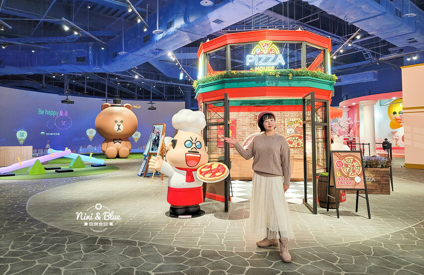 熊大的麗寶小鎮| 台中景點，超真實感LINE FRIENDS TOWN主題園區占地700坪超好拍，門票優惠看這! -妮妮布魯