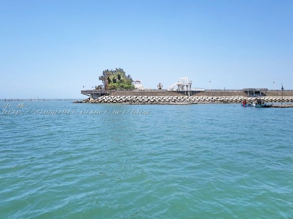 東石外傘頂洲：登飄移的沙洲‧探將消失的國土..      /東石外傘頂洲