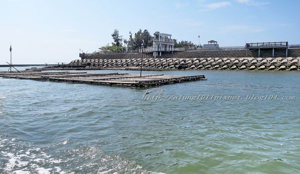 東石外傘頂洲：登飄移的沙洲‧探將消失的國土..      /東石外傘頂洲