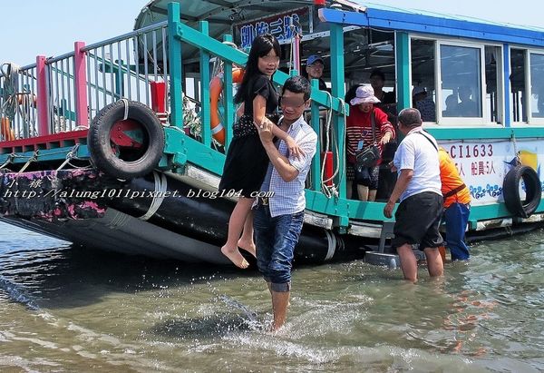 東石外傘頂洲：登飄移的沙洲‧探將消失的國土..      /東石外傘頂洲
