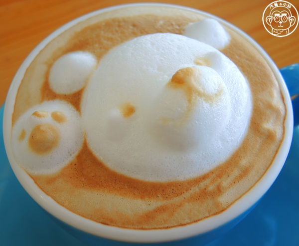 52caf'e：呷飽祙【台中西區･52 Cafe】小熊拉花萌萌噠