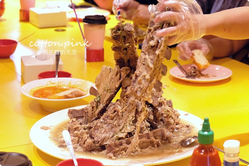 台中一日遊推薦|東海喝茶、逢甲吃美食~不出國也有滿滿異國體驗