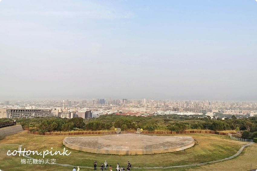 台中一日遊推薦|東海喝茶、逢甲吃美食~不出國也有滿滿異國體驗