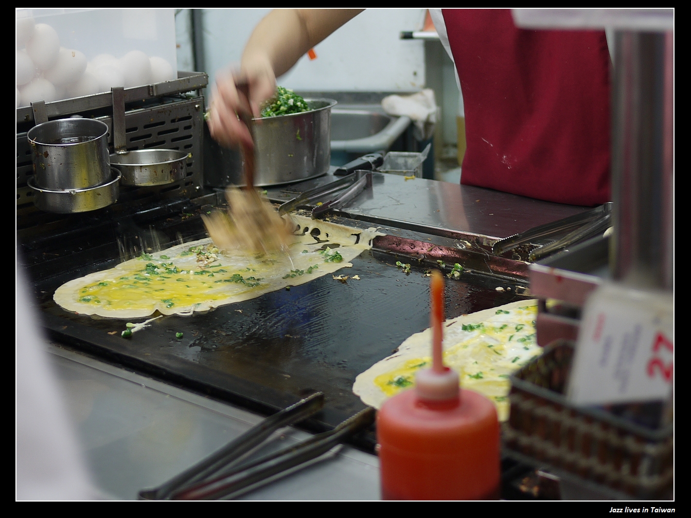 [明倫蛋餅]發現逢甲夜市旁的新美食~逢甲夜市大推薦~