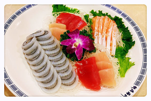 【台北美食】新港海鮮 ~ 澳底海鮮餐廳推薦❤️新鮮又好吃/聚餐/桌菜 - 澳底漁港