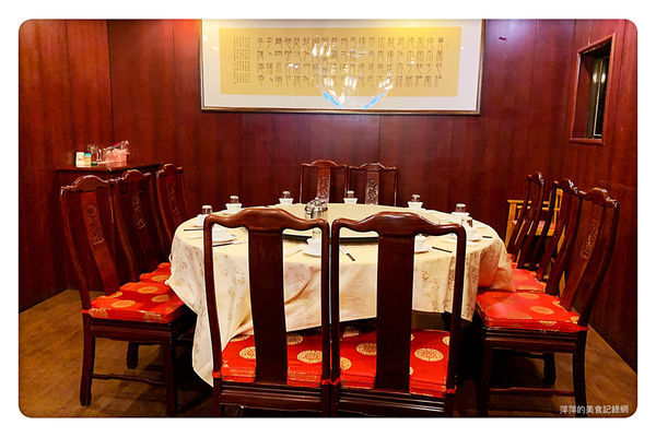 【台北美食】新港海鮮 ~ 澳底海鮮餐廳推薦❤️新鮮又好吃/聚餐/桌菜 - 澳底漁港