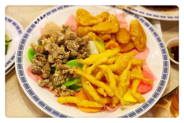 【台北美食】新港海鮮 ~ 澳底海鮮餐廳推薦❤️新鮮又好吃/聚餐/桌菜 - 澳底漁港