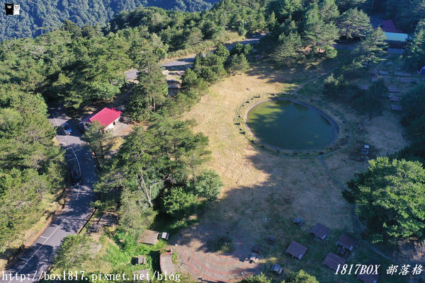 【台中。和平】秋遊福壽山農場。台灣最有靈氣的達觀亭天池。露營區蘋果屋。蘋果王。鴛鴦湖楓葉