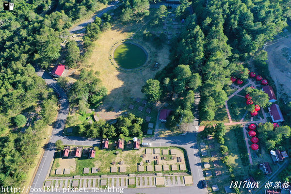 【台中。和平】秋遊福壽山農場。台灣最有靈氣的達觀亭天池。露營區蘋果屋。蘋果王。鴛鴦湖楓葉