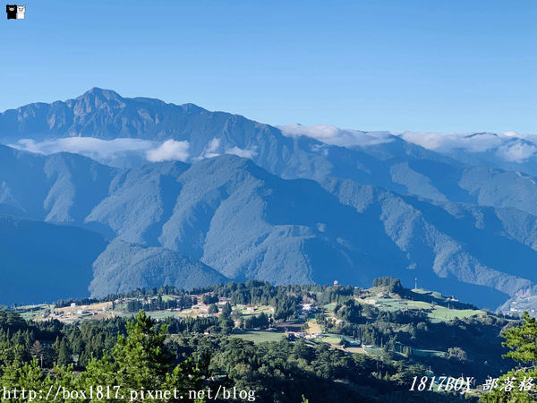 【台中。和平】秋遊福壽山農場。台灣最有靈氣的達觀亭天池。露營區蘋果屋。蘋果王。鴛鴦湖楓葉