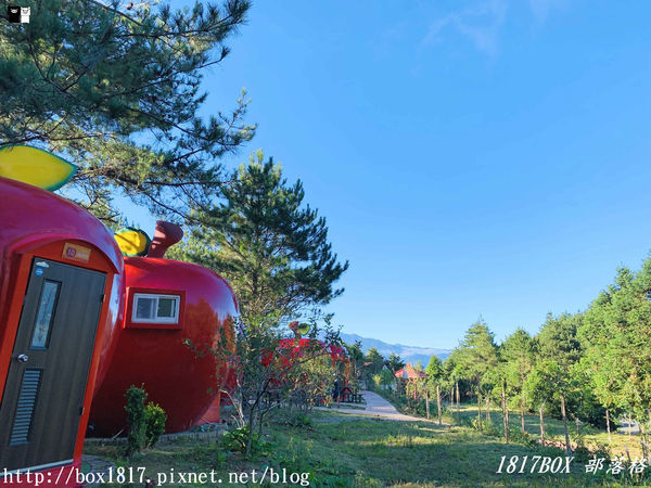 【台中。和平】秋遊福壽山農場。台灣最有靈氣的達觀亭天池。露營區蘋果屋。蘋果王。鴛鴦湖楓葉