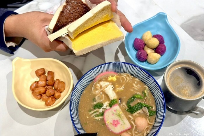 台中市西區迷鹿咖啡-隱身在民宅巷弄內的迷人小店，近一中、台體