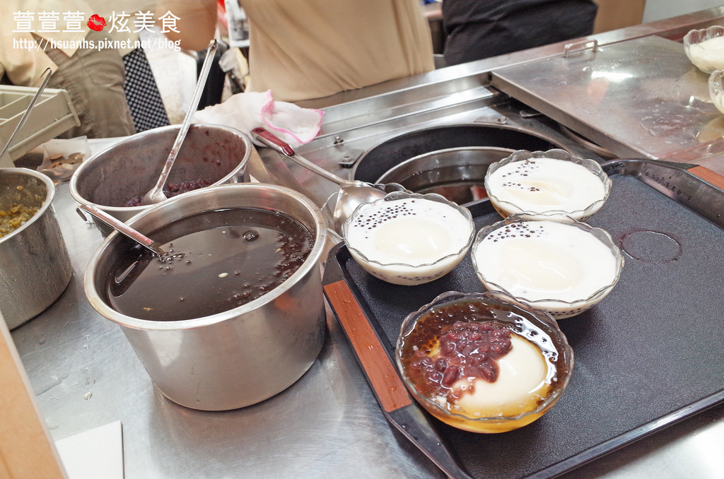 【台南一日遊 第五彈(5/6)】同記安平豆花。香甜紅糖水、醇濃鮮奶、酸甜檸檬汁  你的古早味豆花想配哪一種?