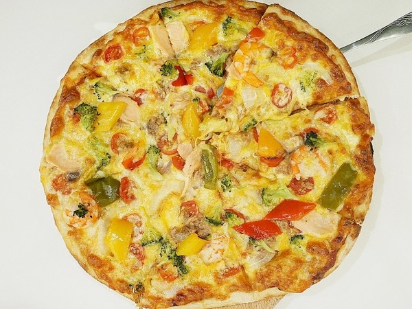 Alessi Cafe:ALESSI Café-台中大遠百義式料理 義大利麵、義式披薩和燉飯都夠水準 是逛街休憩的好地方