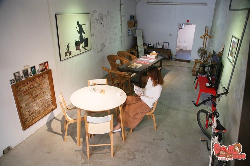 台南信義街內的百年老宅民宿,金曲歌王的台南客廳:屎溝墘客廳(秋冬旅遊補助「台南市海市山盟城鎮漫遊X民宿好眠」活動) - 熱血玩台南。跳躍新世界