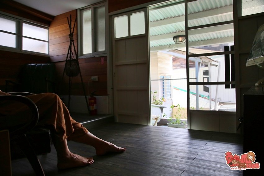 台南信義街內的百年老宅民宿,金曲歌王的台南客廳:屎溝墘客廳(秋冬旅遊補助「台南市海市山盟城鎮漫遊X民宿好眠」活動) - 熱血玩台南。跳躍新世界