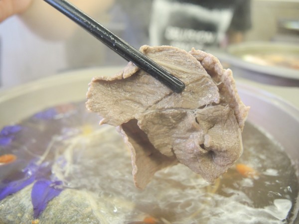 台北南京三民)櫻之田野養生野菜鍋(台北店)-吃火鍋也能看蓮花秀,回訪率100%