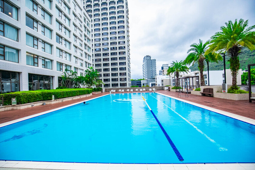 宜蘭溫泉飯店推薦，長榮鳳凰一泊二食吃到飽，溫泉度假首選。