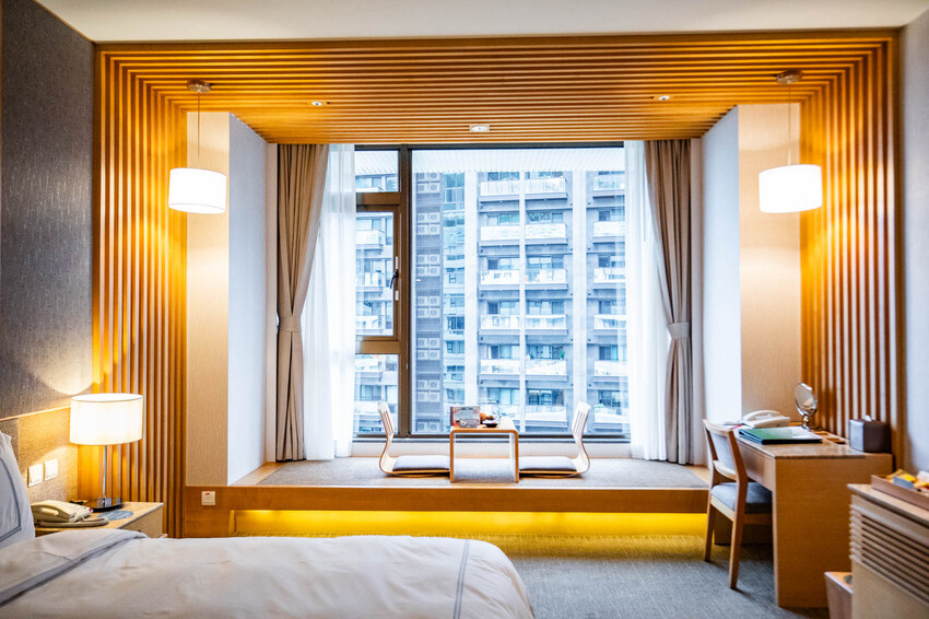 宜蘭溫泉飯店推薦，長榮鳳凰一泊二食吃到飽，溫泉度假首選。