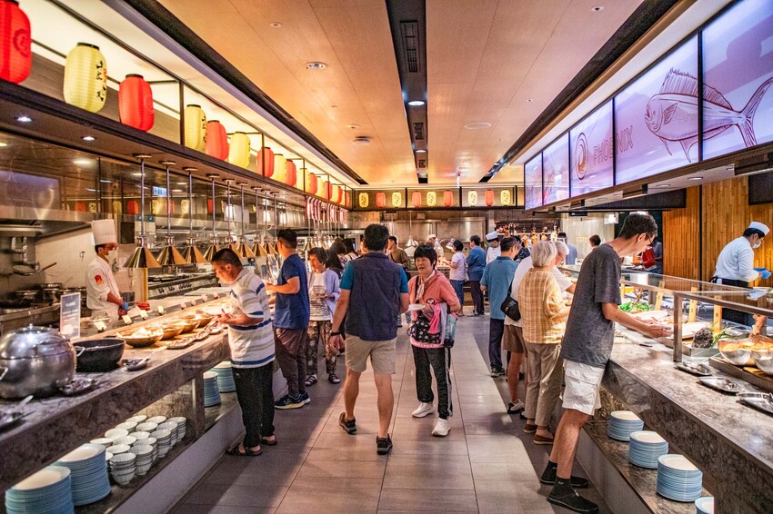 宜蘭溫泉飯店推薦，長榮鳳凰一泊二食吃到飽，溫泉度假首選。