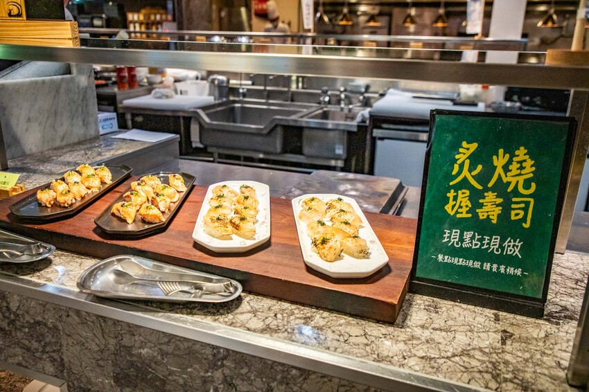 宜蘭溫泉飯店推薦，長榮鳳凰一泊二食吃到飽，溫泉度假首選。