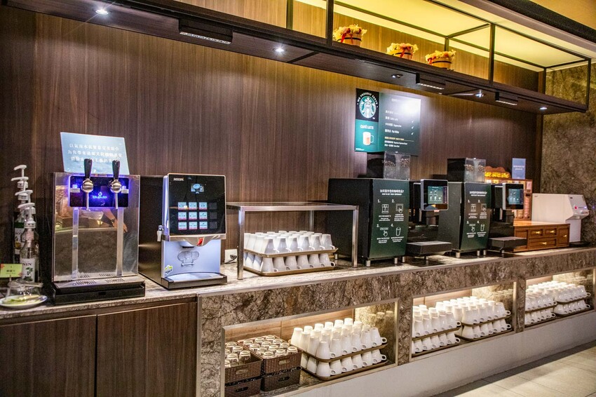 宜蘭溫泉飯店推薦，長榮鳳凰一泊二食吃到飽，溫泉度假首選。