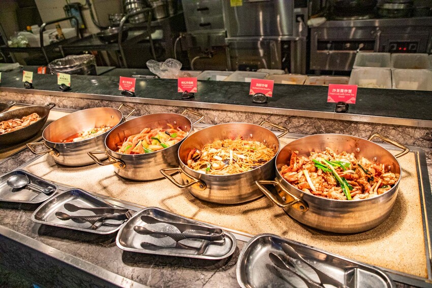 宜蘭溫泉飯店推薦，長榮鳳凰一泊二食吃到飽，溫泉度假首選。