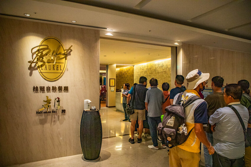 宜蘭溫泉飯店推薦，長榮鳳凰一泊二食吃到飽，溫泉度假首選。