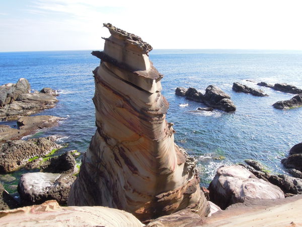 ▌東北角輕旅行 • 南雅奇岩 ▌薇拉小公主口袋裏的台灣秘境129之3 • 台2甲旁走彩繪風的奇岩嶙峋 ...