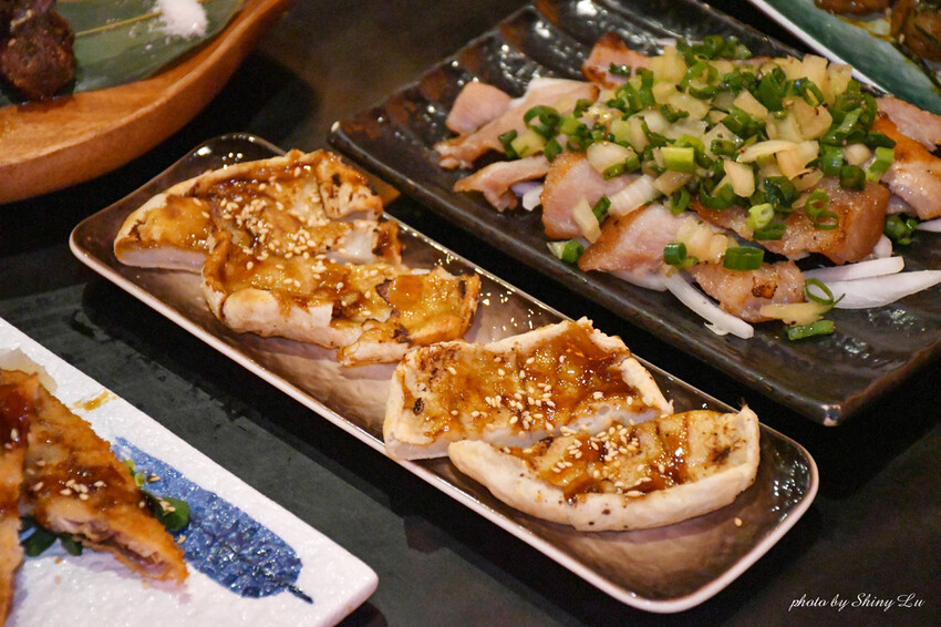 三重自強路串燒│紅紅木串燒35 醬烤甜不辣.jpg