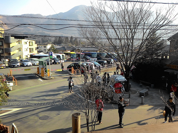 湯布院湯の坪街道(由布見通)：好玩.. 好吃.. 好好逛...    の湯布院町