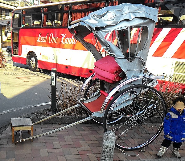 湯布院湯の坪街道(由布見通)：好玩.. 好吃.. 好好逛...    の湯布院町