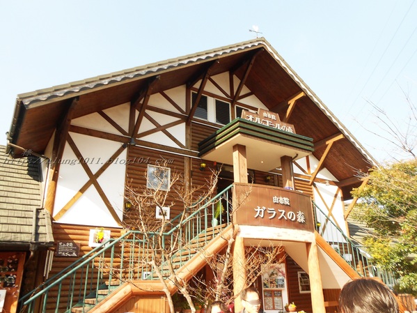 湯布院湯の坪街道(由布見通)：好玩.. 好吃.. 好好逛...    の湯布院町