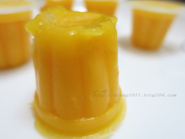 湯布院湯の坪街道(由布見通)：好玩.. 好吃.. 好好逛...    の湯布院町