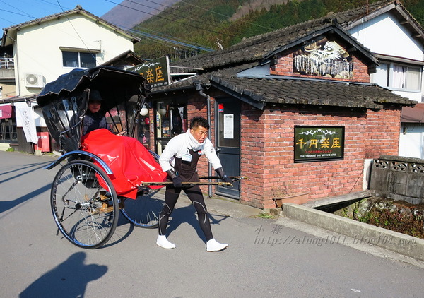 湯布院湯の坪街道(由布見通)：好玩.. 好吃.. 好好逛...    の湯布院町
