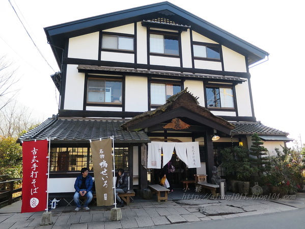 湯布院湯の坪街道(由布見通)：好玩.. 好吃.. 好好逛...    の湯布院町