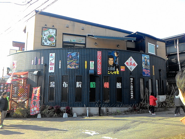 湯布院湯の坪街道(由布見通)：好玩.. 好吃.. 好好逛...    の湯布院町